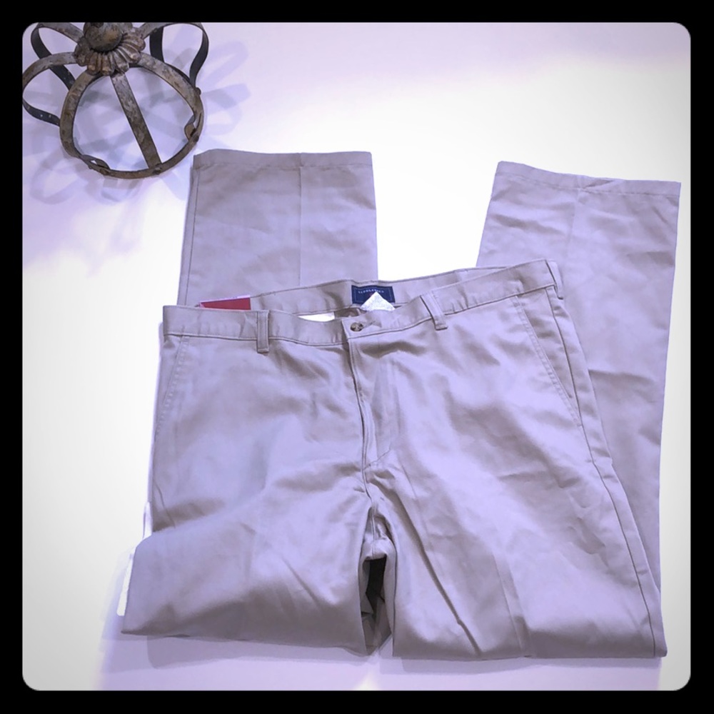 NWT Men’s Saddlebreed Flat Front Khaki Pants 38x32